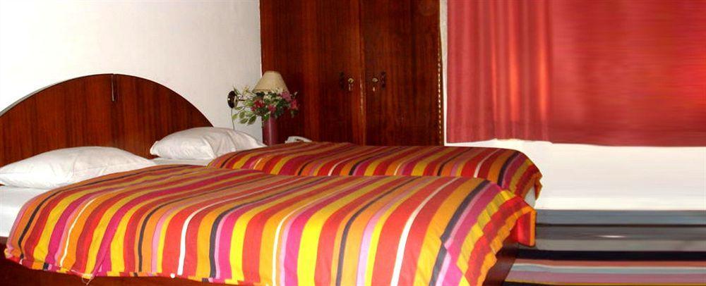 Pink Panther Kumasi Hotel Exterior photo